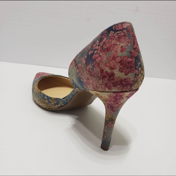 Jessica Simpson Floral Pattern Heels. - Picture 9 of 12